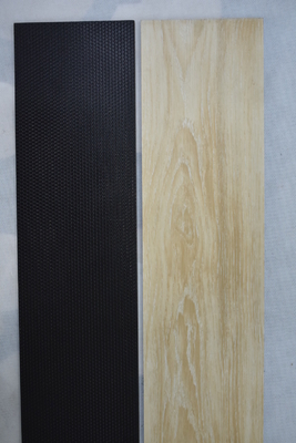 Anti - Scratch Anti Slip Flooring Used For Bathrooms And Kitchens